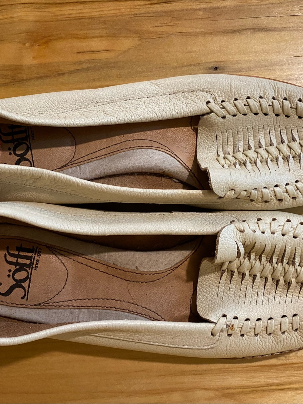 Sofft Cream Woven Leather Loafers with Cushioned Insole